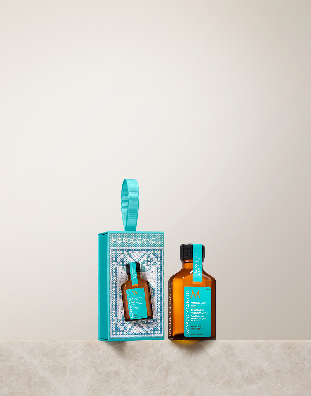 Trattamento Moroccanoil, olio per capelli, decorazione natalizia